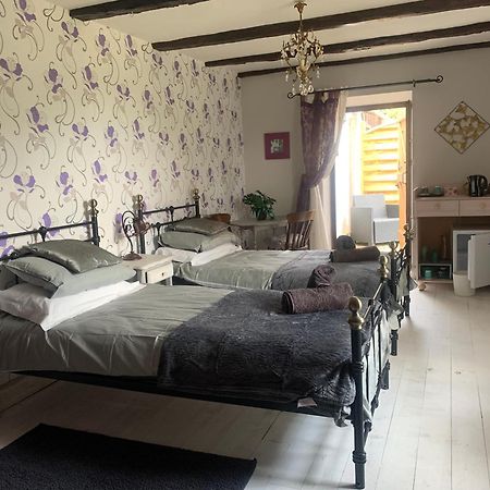Bay Tree Corner Bed & Breakfast Saint-Bazile Bagian luar foto