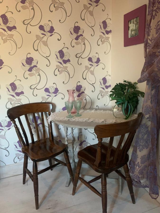Bay Tree Corner Bed & Breakfast Saint-Bazile Bagian luar foto